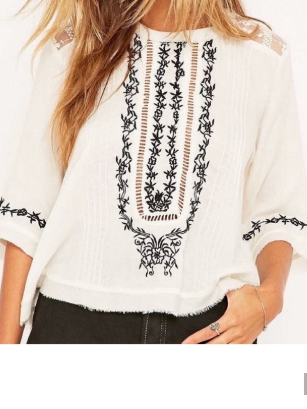 Kimchi Blue Ivory Boho Embroidered Peasant Top with Navy Accents. Size Medium.